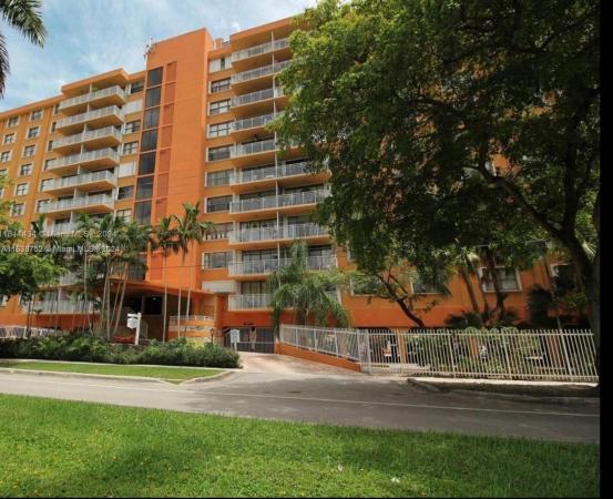 Waterside Towers, 2450 NE 135th St #409, North Miami, Florida 33181, image 2