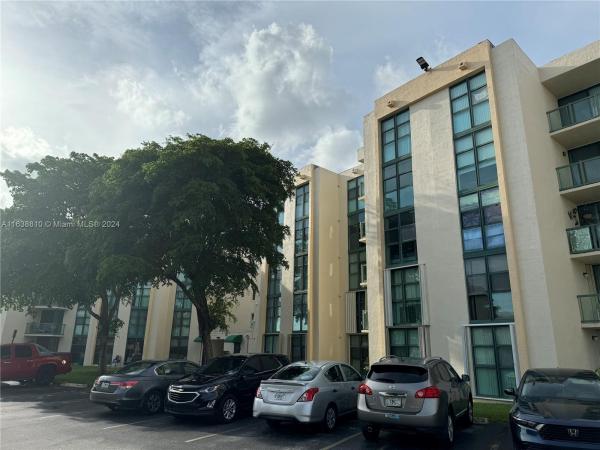 International Towers, 2055 SW 122nd Ave #507, Tamiami, Florida 33175, image 1