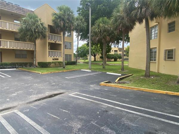 Bermuda Club, 6200 NW 62nd St #204, Tamarac, Florida 33319, image 1