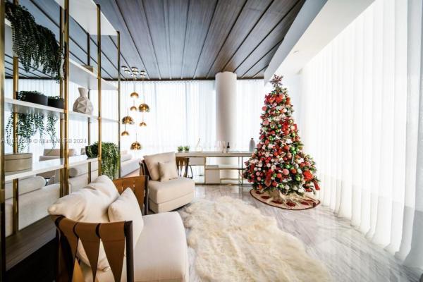 Paramount Miami Worldcenter, 851 NE 1st Ave #4811, Miami, Florida 33132, image 1