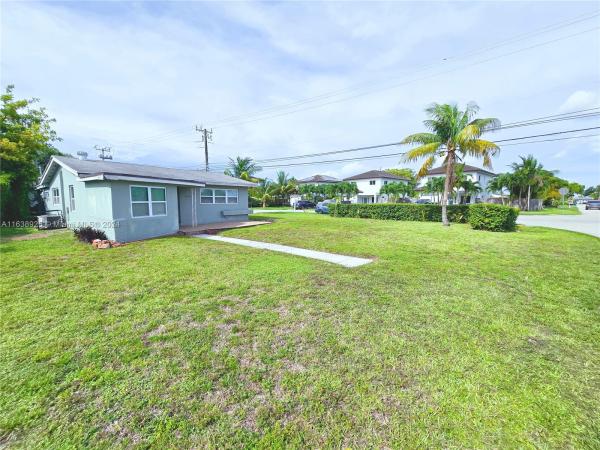 Welwyn Manor, 6201 SW 23rd St, Miramar, Florida 33023, image 1