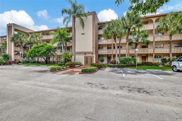 Abaco Village, 1604 Abaco Dr #H4, Coconut Creek, Florida 33066, image 1