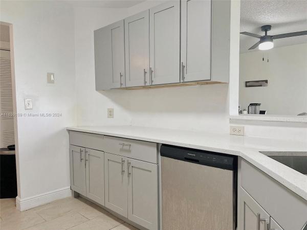 Summer Lake At Three Lakes, 3461 NW 44th St #106, Oakland Park, Florida 33309, image 3