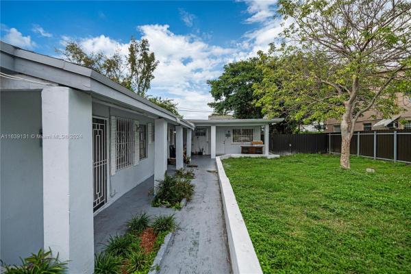 Country Gardens, 1049 NW 95th St #2, Pinewood, Florida 33150, image 1