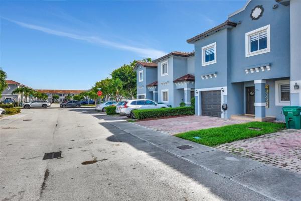 4455 SW 163rd Psge, Unincorporated Dade County, Florida 33185, image 2