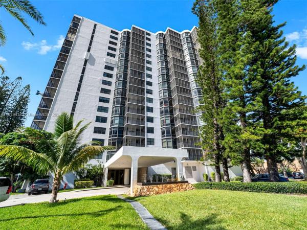 Bonavida, 20100 W Country Club Dr #807, Aventura, Florida 33180, image 1