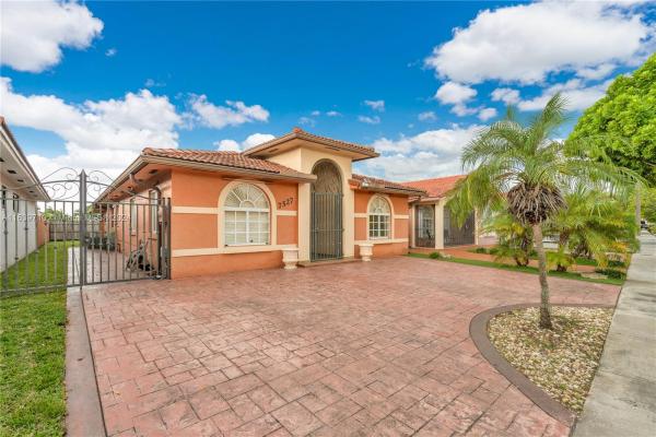 Ponderosa, 7527 W 33rd Ln, Hialeah, Florida 33018, image 1