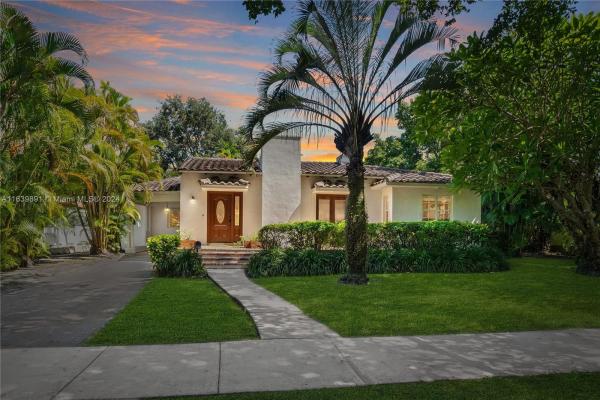 Coconut Grove, 227 Aledo Ave, Coral Gables, Florida 33134, image 1