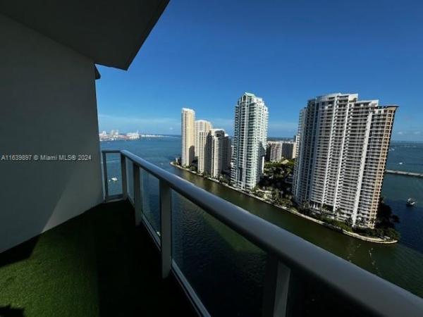 Met 1, 300 S Biscayne Blvd #T-2506, Miami, Florida 33131, image 1