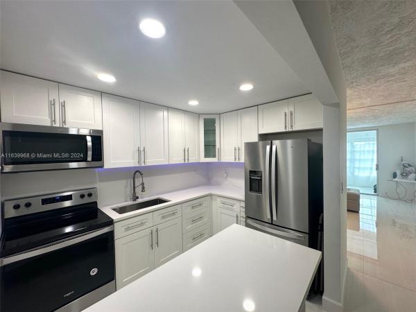 Omega, 7300 NW 17th St #412, Plantation, Florida 33313, image 3