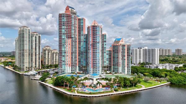 Hidden Bay, 3370 NE 190th St #1807, Aventura, Florida 33180, image 3
