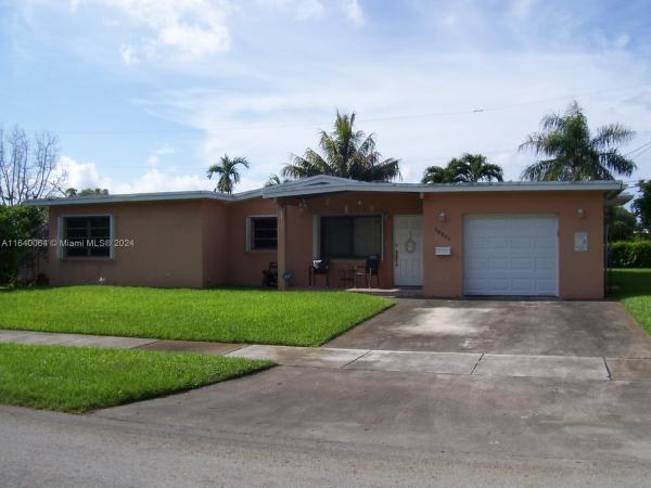 Heftler Homes Sunset Park, 10001 SW 81st St, Kendall, Florida 33173, image 1