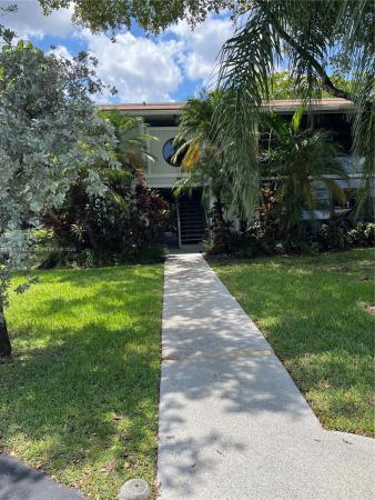 Carmel At The California Club, 781 NE 199th St #105-9, Ives Estates, Florida 33179, image 2