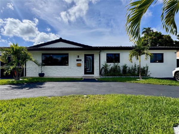 Coral Gardens, 9521 SW 26th Dr, Westchester, Florida 33165, image 1