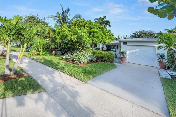 Carrigan Villa, 1434 Garfield St, Hollywood, Florida 33020, image 1