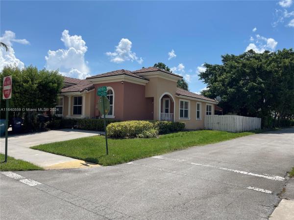 Spicewood, 23852 SW 109th Pl, Princeton, Florida 33032, image 1