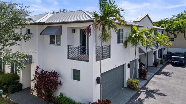 Atlantic East Townhomes, 712 SE 2nd St, Pompano Beach, Florida 33060, image 1