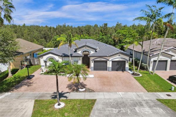 Sella, 14831 SW 22nd Ter, University Park, Florida 33185, image 2
