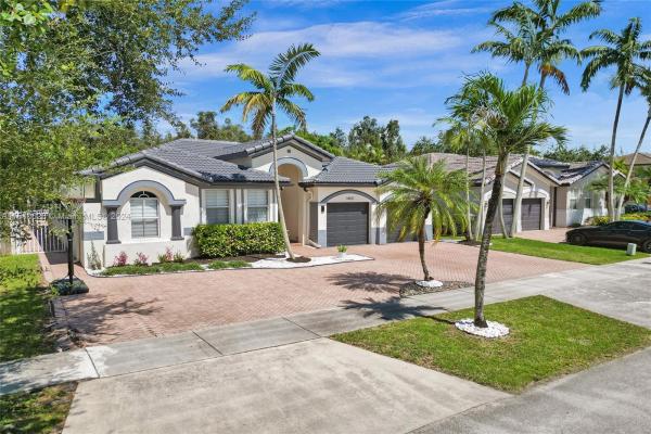 Sella, 14831 SW 22nd Ter, University Park, Florida 33185, image 3