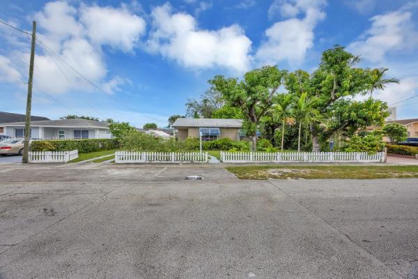 West Flagler Park, 33 NW 59th Ave, Miami, Florida 33126, image 1