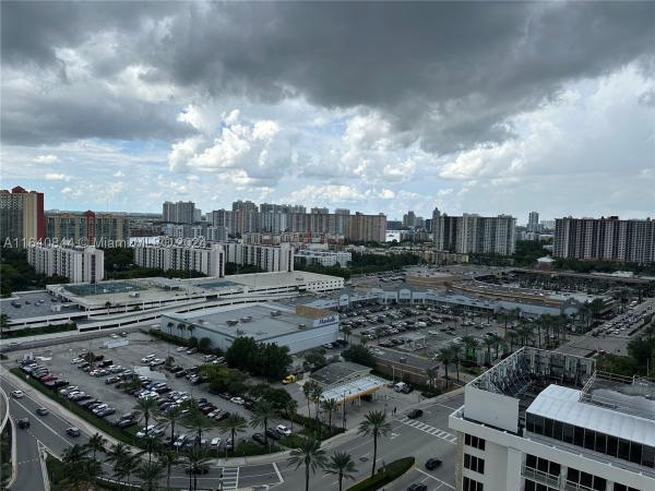 La Perla, 16699 Collins Ave #2006, Sunny Isles Beach, Florida 33160, image 2