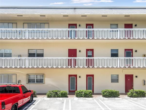 Fairfax Hall, 4411 NW 16th St #F103, Lauderhill, Florida 33313, image 1