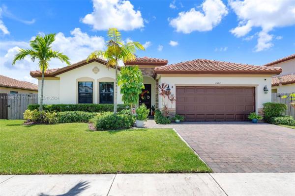 Kingman Commons, 2622 SE 1st Ln, Homestead, Florida 33033, image 1