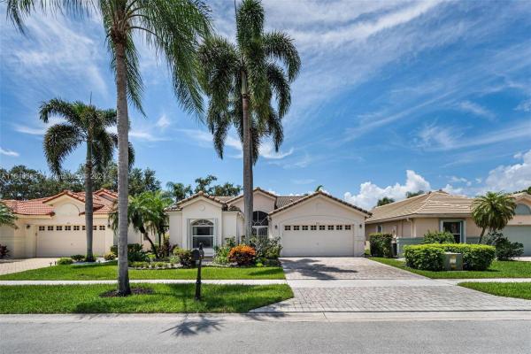 Palm Isles, 9775 Harbour Lake Cir, Boynton Beach, Florida 33437, image 1