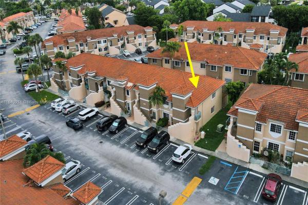 Lago Lindo Townvillas, 6466 SW 130th Pl #901, Kendale Lakes, Florida 33183, image 1