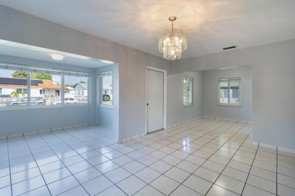 Blake, 461 NW 32nd Ct, Miami, Florida 33125, image 2