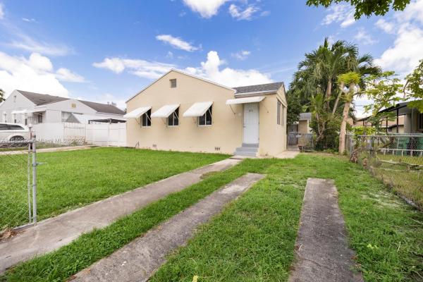 Blake, 471 NW 32nd Ct, Miami, Florida 33125, image 2
