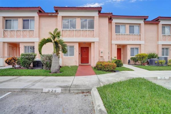 Malibu Bay, 824 NW 208th Dr, Pembroke Pines, Florida 33029, image 1