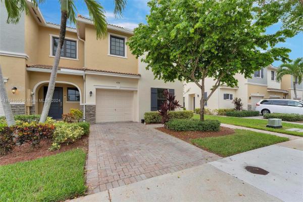Champion Lakes, 434 NE 194th Ter, Ives Estates, Florida 33179, image 1