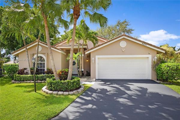 Brookside Isle, 4851 NW 103rd Dr, Coral Springs, Florida 33076, image 1