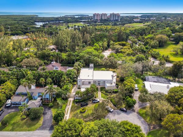 Warwick Manor, 5970 SW 135th Ter, Pinecrest, Florida 33156, image 3