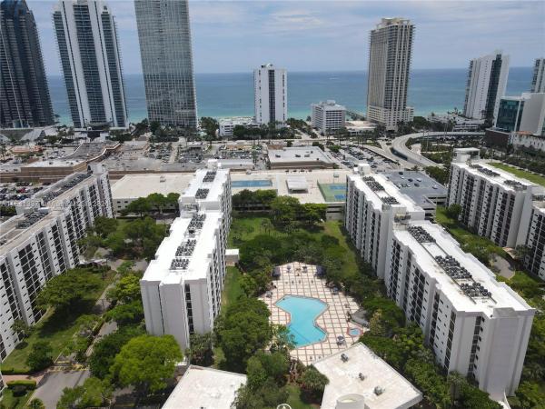 Plaza Of The Americas, 17021 N Bay Rd #206, Sunny Isles Beach, Florida 33160, image 1