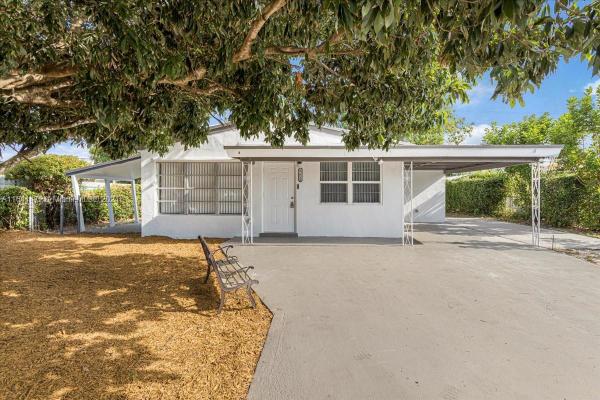 Driftwood Acres, 6650 Coolidge St, Hollywood, Florida 33024, image 3