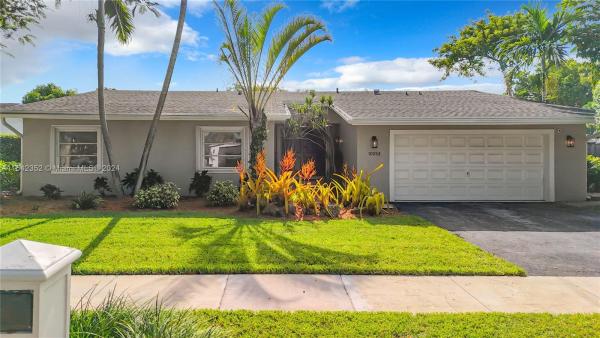 Calusa Club Estates, 10252 SW 127th Pl, The Crossings, Florida 33186, image 1