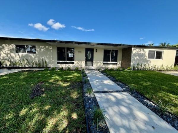 Darlington Manor, 5921 SW 94th Ct, Sunset, Florida 33173, image 1