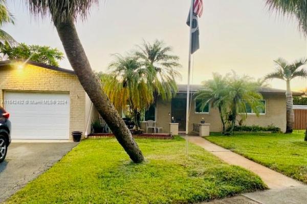 Pasadena Lakes, 2260 NW 82nd Way, Pembroke Pines, Florida 33024, image 1