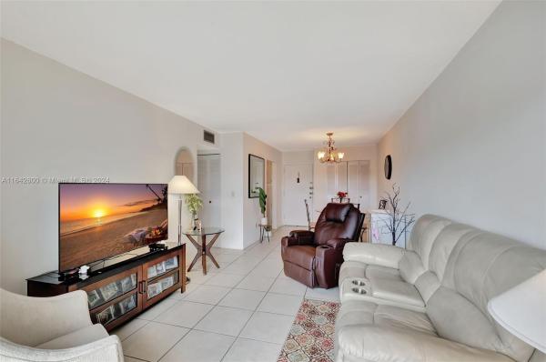 Madrid Terrace, 6820 W Flagler St #202, Miami, Florida 33144, image 1