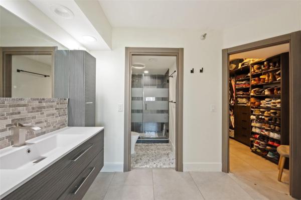 Mystic Pointe Tower 400, 3500 Mystic Pointe Dr #1801, Aventura, Florida 33180, image 3
