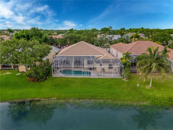 Heritage Lake, 808 Heritage Dr, Weston, Florida 33326, image 1