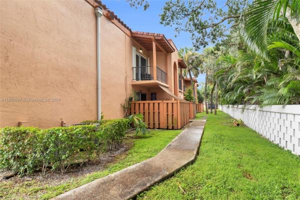 7215 Miami Lakes Dr #A-20, Miami Lakes, Florida 33014, image 3
