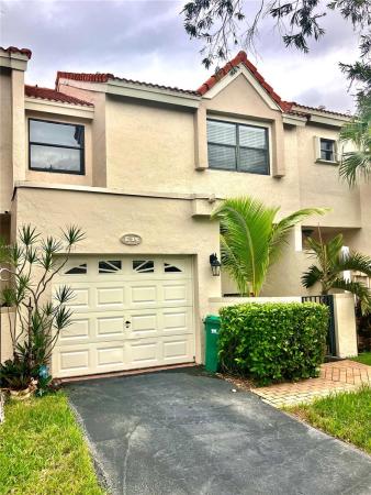 La Mirage Of Harbor Village, 21175 Mainsail Cir #E15, Aventura, Florida 33180, image 1