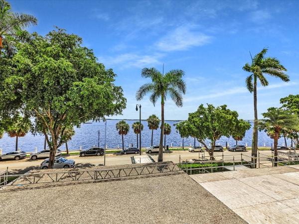 Bayshore Place, 1420 Brickell Bay Dr #302E, Miami, Florida 33131, image 1