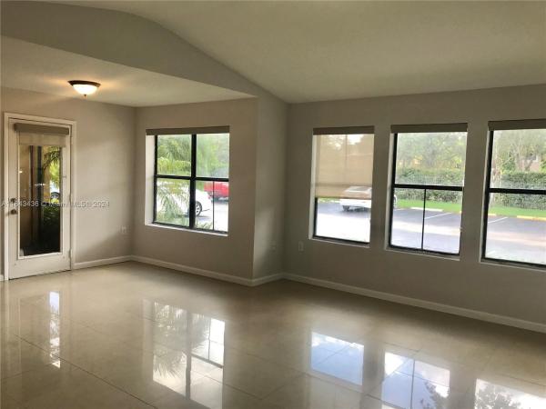 Biscayne Beach Club, 15591 SW 105th Ter #511, The Hammocks, Florida 33196, image 1