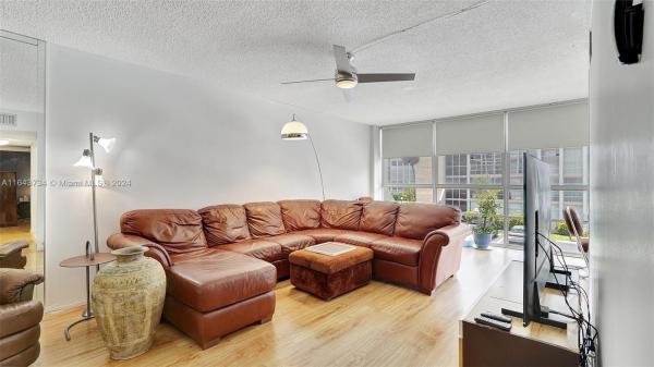 De Soto Park South, 501 Three Islands Blvd #209, Hallandale Beach, Florida 33009, image 1