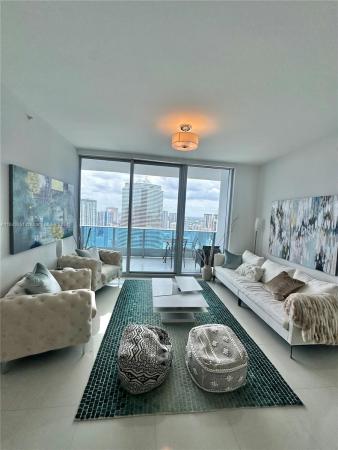 Epic Hotel & Residences, 200 Biscayne Boulevard Way #4612, Miami, Florida 33131, image 1