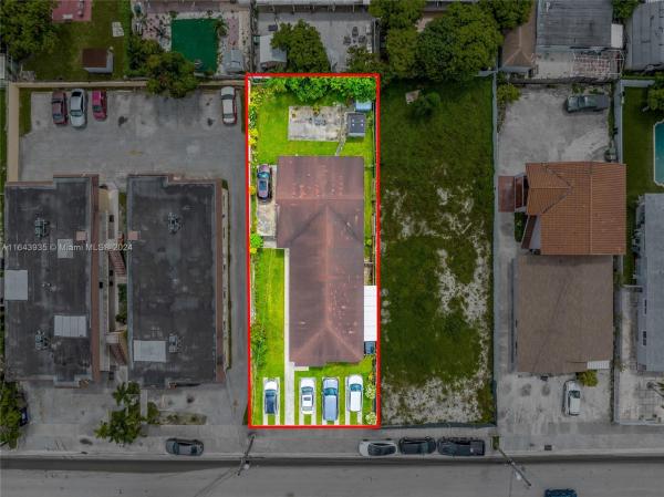 West Buena Vista, Hialeah, Florida 33010, image 1